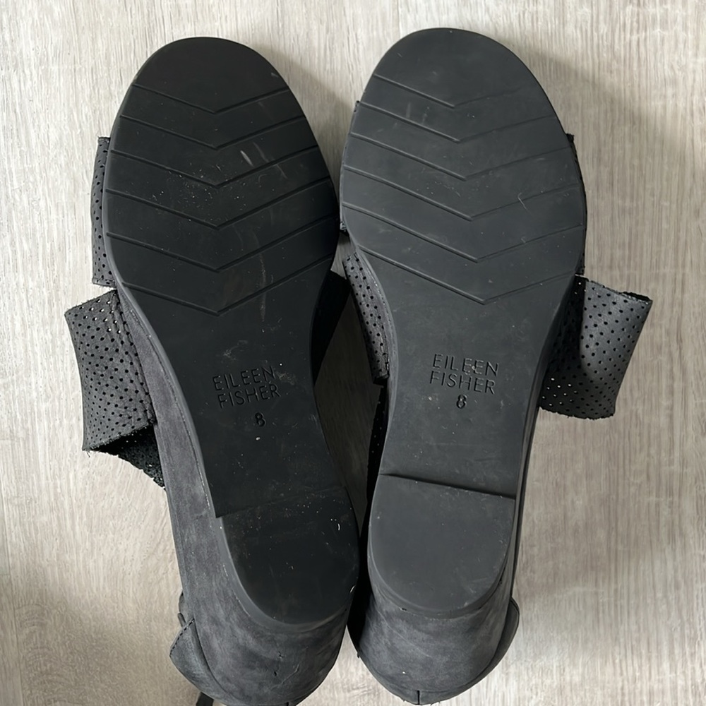 Eileen Fisher Kes‎ 2 Sandals Perforated Nubuck Cross Strap Wedge Women’s 8 Black - Picture 10 of 11